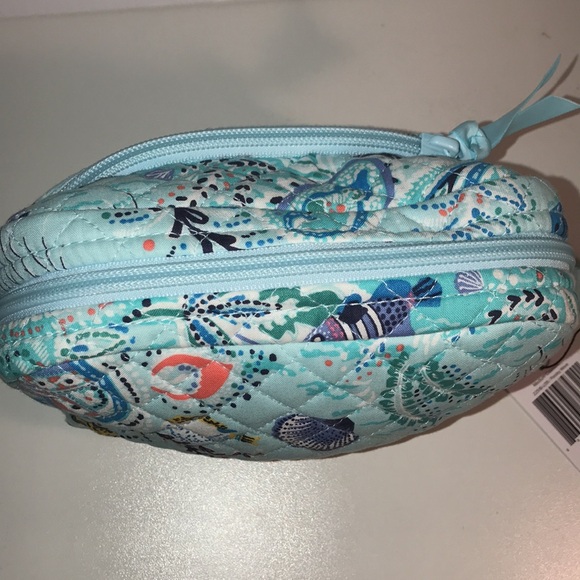 Brand new with tags Vera Bradley Paisley Wave medium makeup bag - Picture 3 of 8